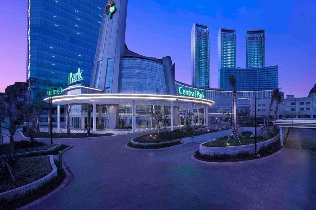 Homy 2 Bedroom Apartment Near Shopping Malls Dżakarta Zewnętrze zdjęcie
